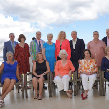 pinot_artist_committee_medium